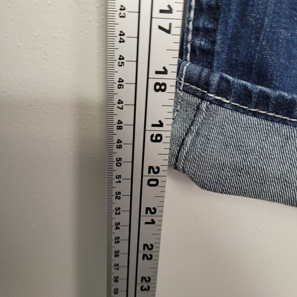 Maurices dark wash mcbling rolled hem cuff capris heavy fading Size 11/12 - Picture 5 of 7